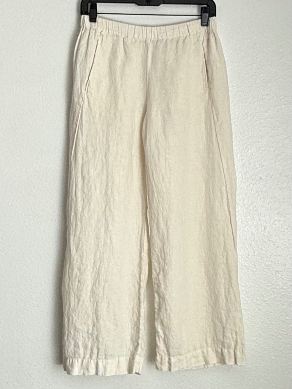 Velvet by Graham & Spencer Lola Linen Pants